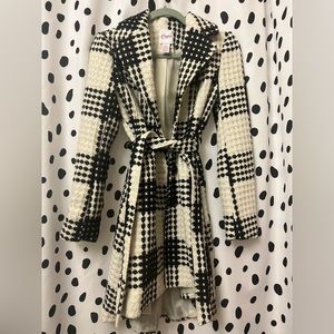 Black and White Patterned Peacoat with Tie